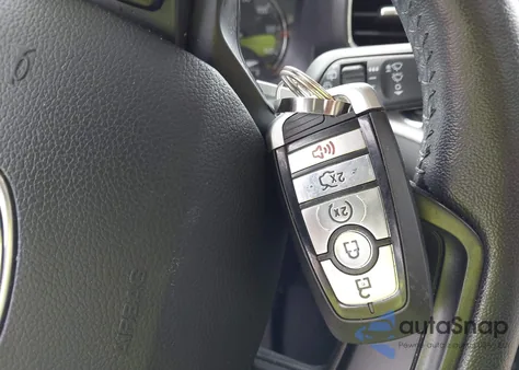 2020 Ford Explorer Xlt z USA, uszkodzony, nr VIN 1FMSK8DH7LGC08028